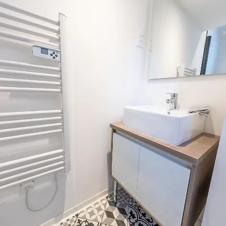 Le Nid - Appart'Hotel Le Gatsby Saint-Quentin  Esterno foto